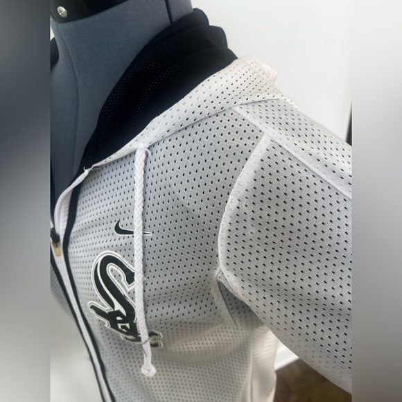 Nike Chicago White Sox Dri-FIT White Mesh Zip Hoodie Women’s Medium Game Day - Picture 14 of 16